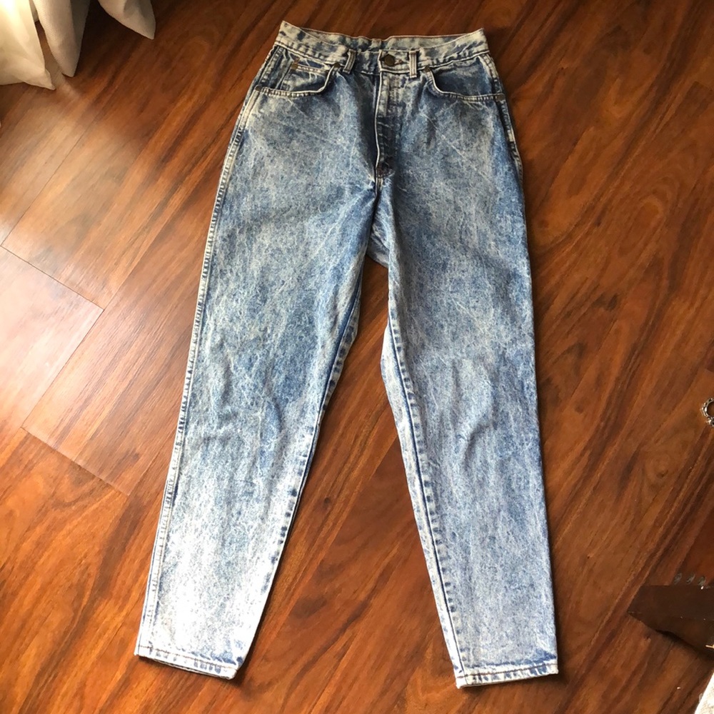 Vintage Chic Acid Wash Denim Jeans